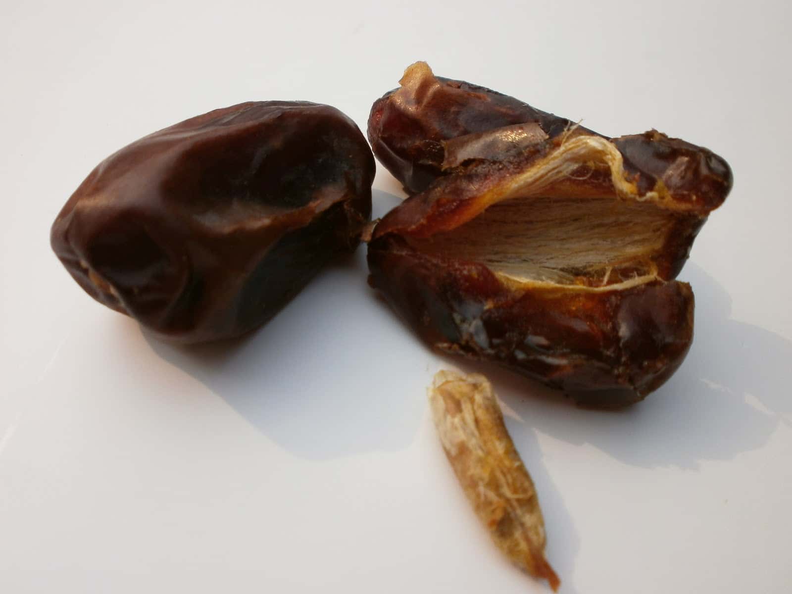 تصویر 2 از خرما مضافتی جیرفت برداشت مناطق گرم